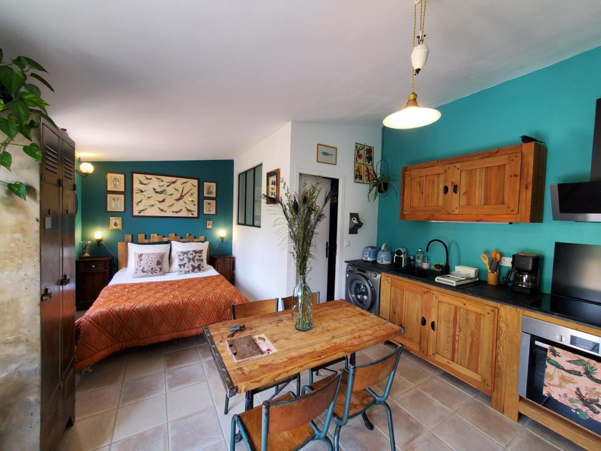 La Dolce - Dans Propriete Avec Piscine Montpeyroux (Herault)
